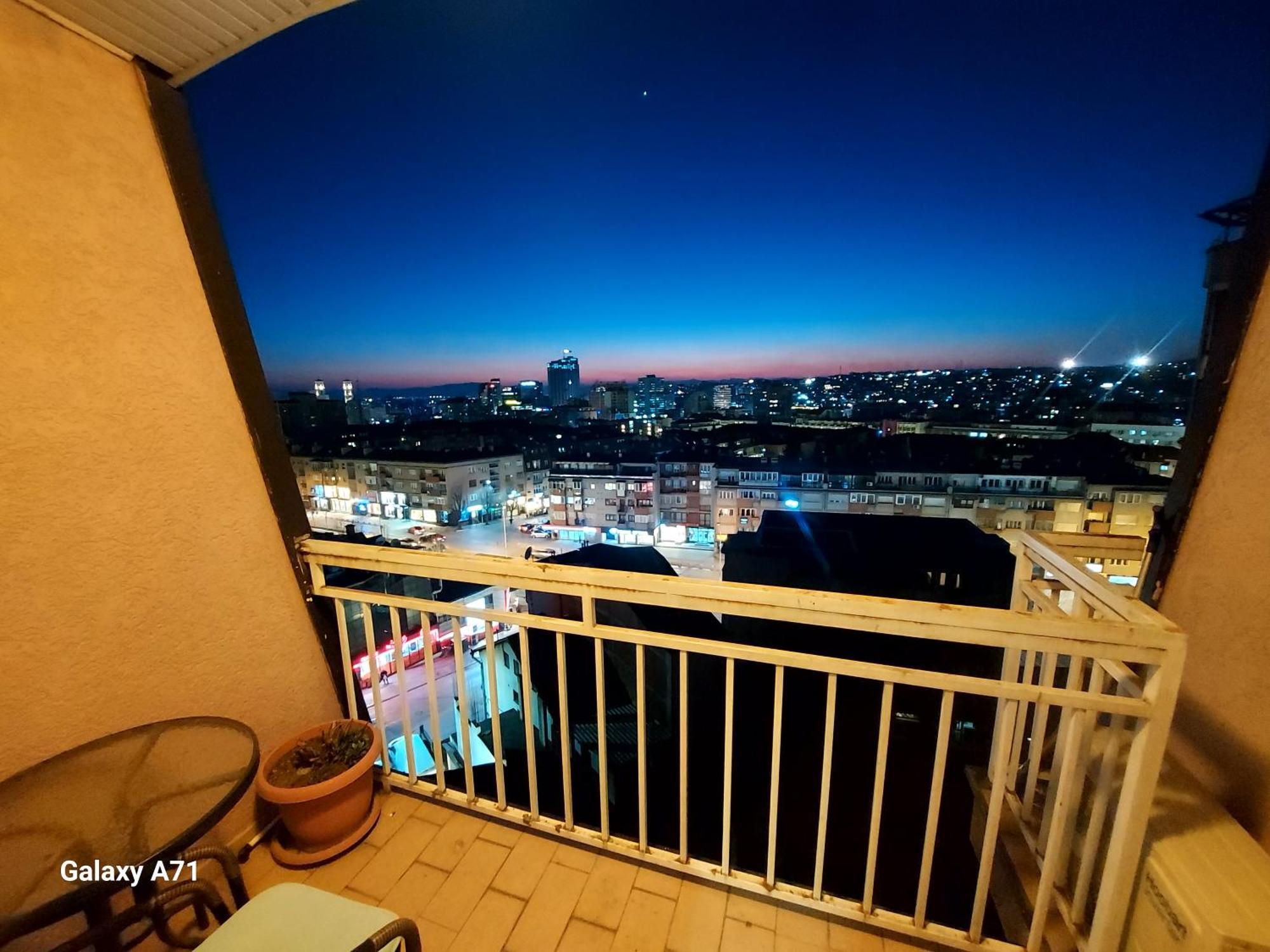 Gorgeous Apartment With City View In The City Center 普里什蒂纳 外观 照片